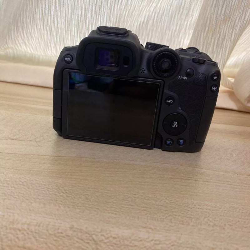 Camera Canon EOS R7